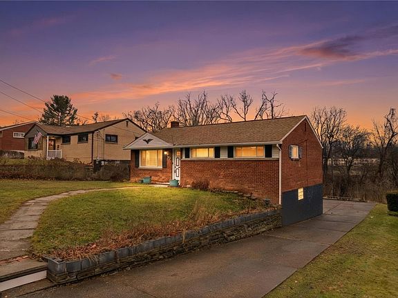 2nd image of 4923 Leona Dr