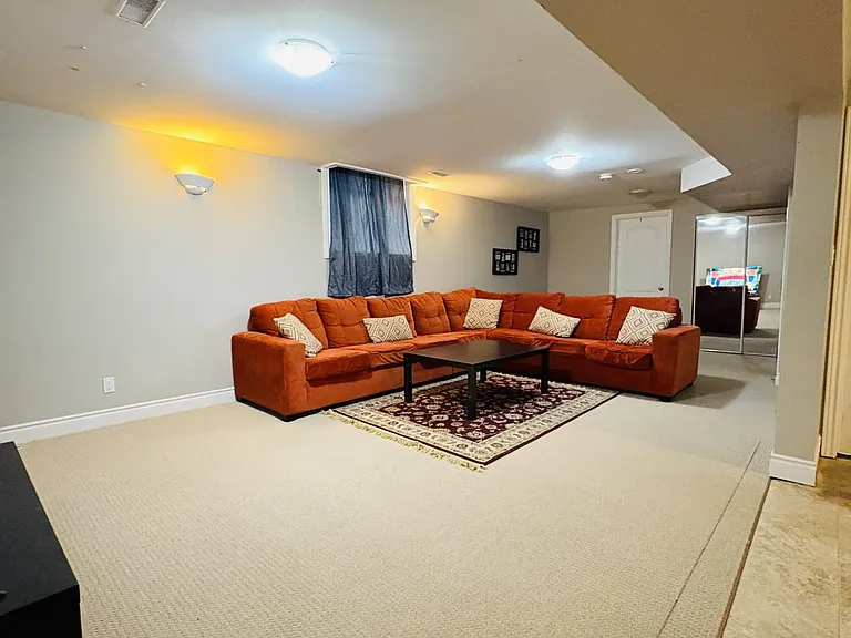 532 Woodward Ave #BASEMENT — Photo 5