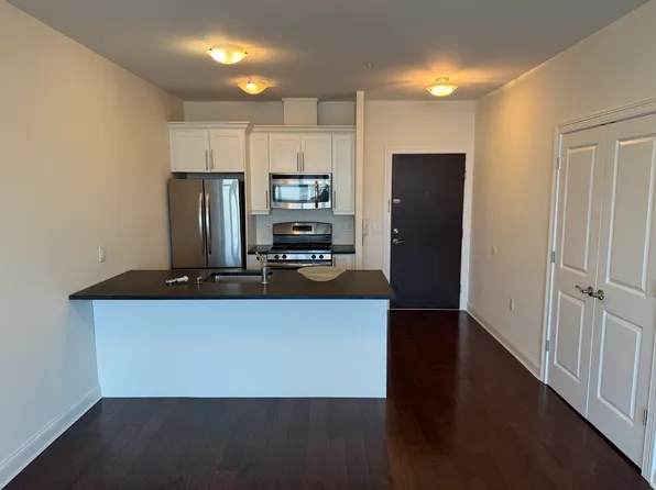 225 Walker St APT 303, Cliffside Park, NJ 07010