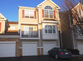 152 Vista Ter #15-2, Pompton Lakes, NJ 07442