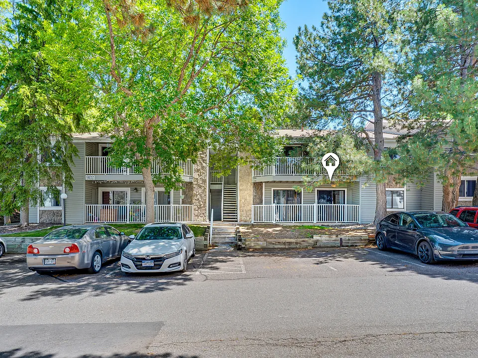 902 S Walden St #106