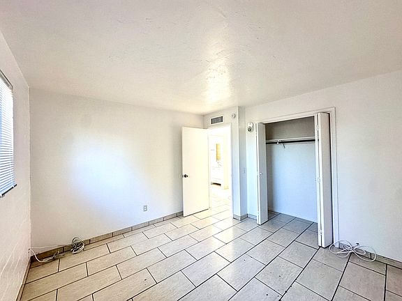 5th image of 3322 N Winstel Blvd APT B