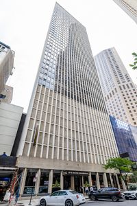 100 E Walton St APT 38H, Chicago, IL, 60611