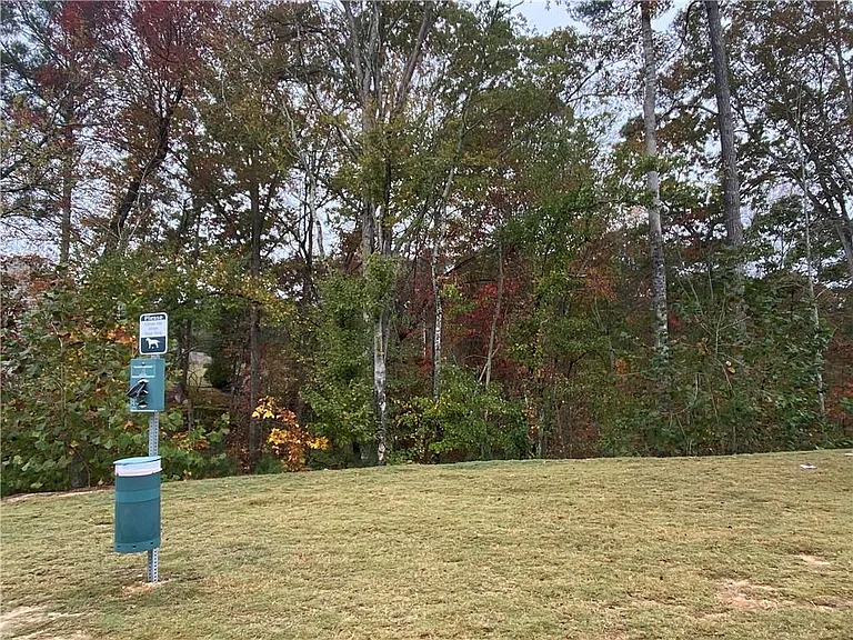 239 Turner Ln — Photo 32