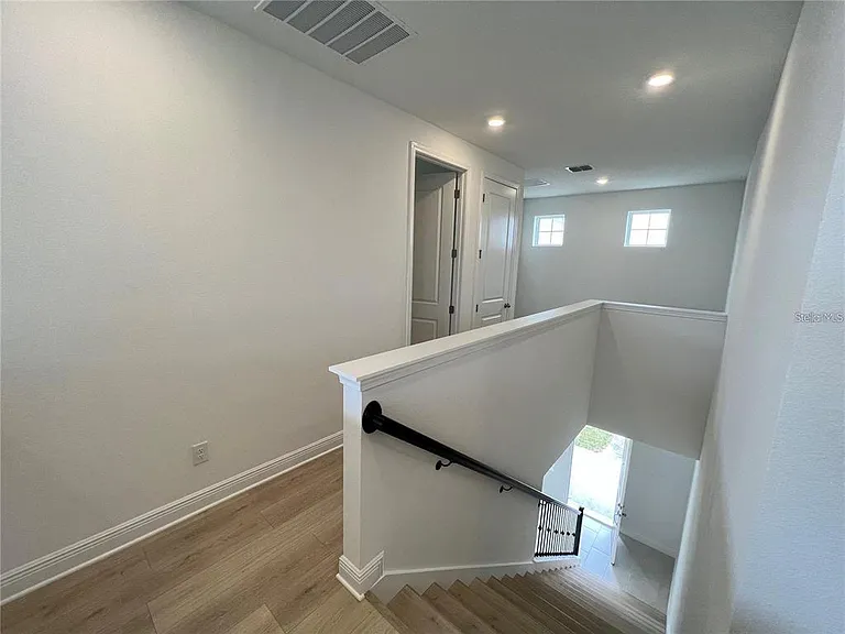 19141 Planetree St — Photo 16