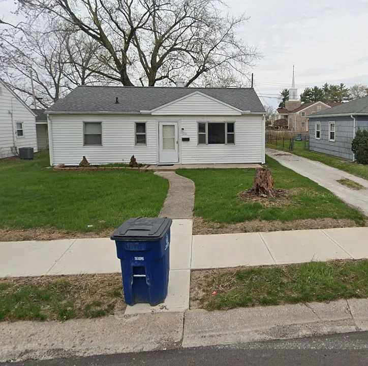 1216 W National Ave