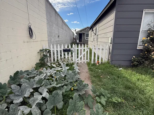 423 1/2 SW 6th St, Pendleton, OR 97801