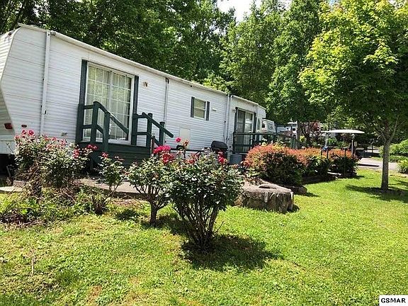 3rd image of 4229 E Parkway Lot 9