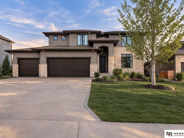 7322 N 168th Ave, Bennington, NE 68007