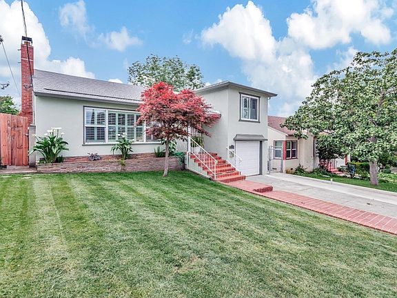 3rd image of 311 Valle Vista Avenue