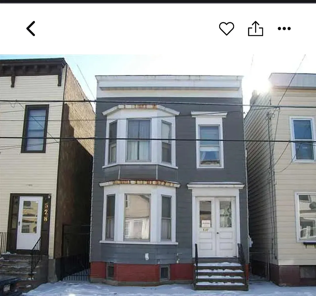 3 bed, 1192 sqft, $1,500 — Photo 1
