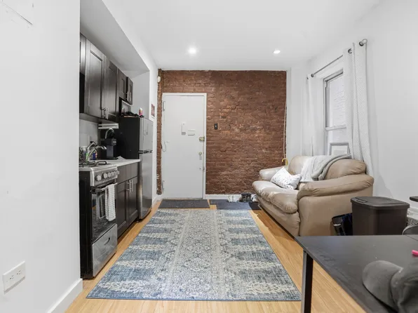 206 East 81st Street image 1 of 5