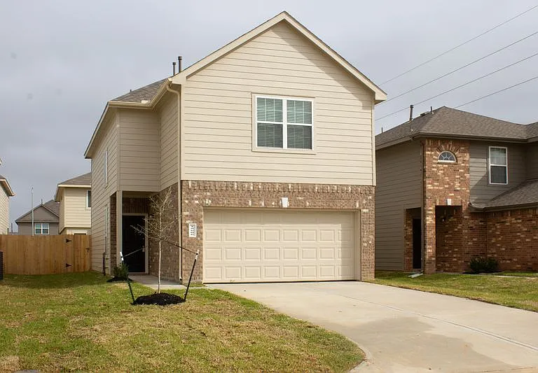 18606 Tarlo River Trl — Photo 3