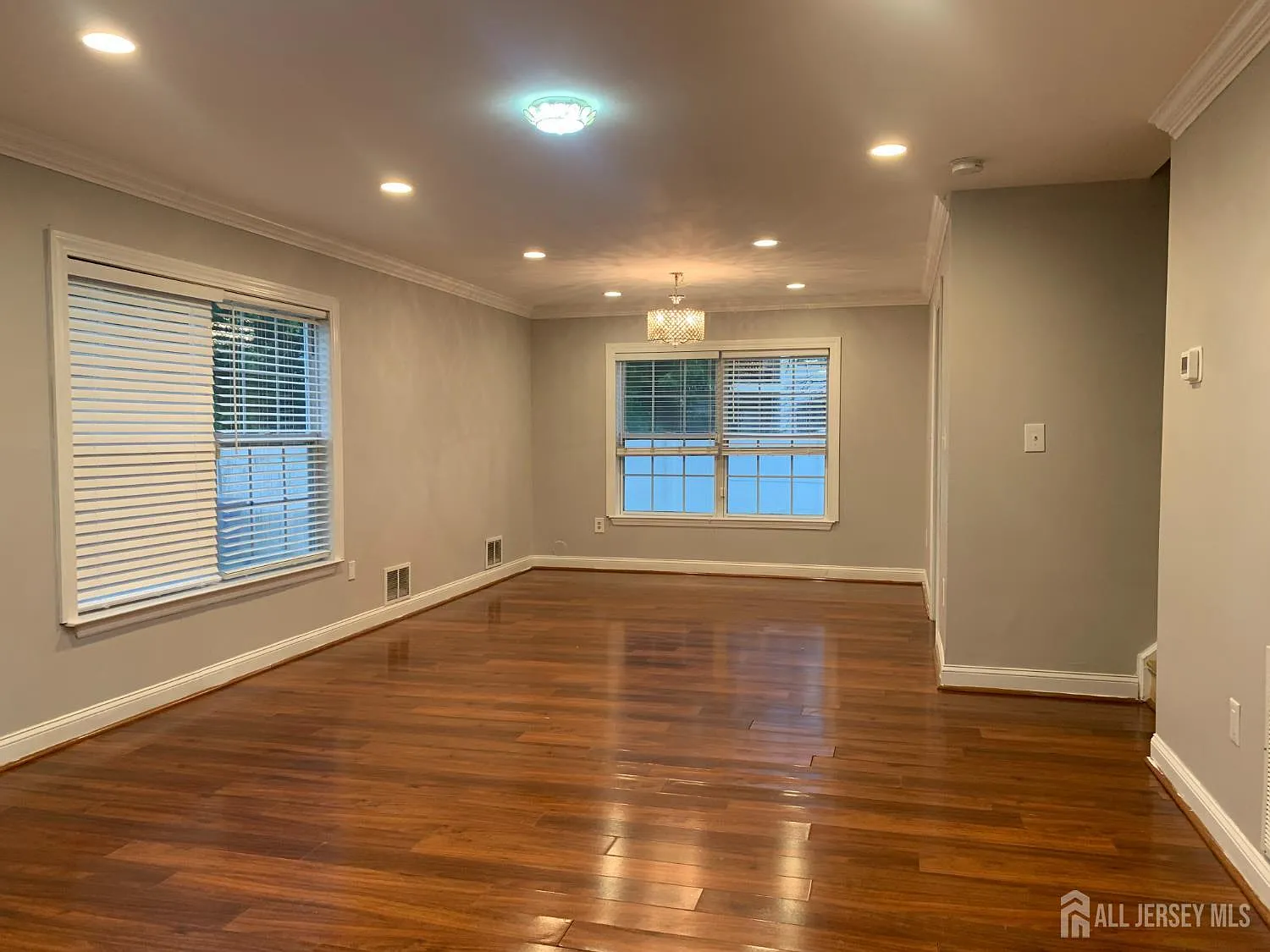 3 bed, 2.5 bath, $3,750 — Photo 2