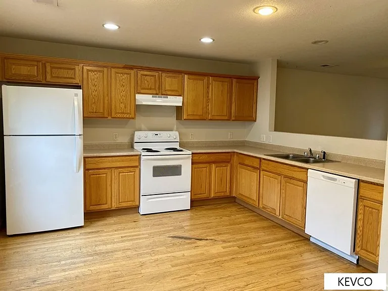 3433 Bale Dr — Photo 4