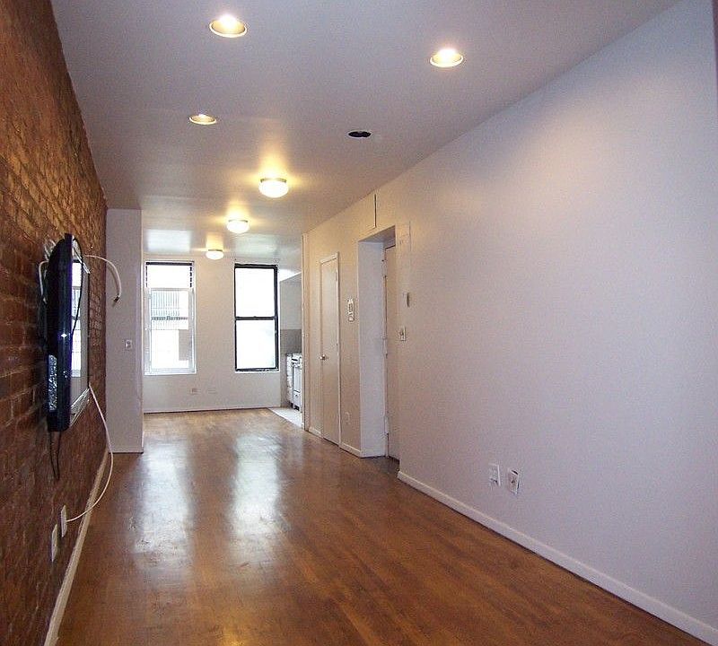 1st image of 451 W 46th St #3BF