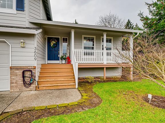 3rd image of 3609 NE 110th St