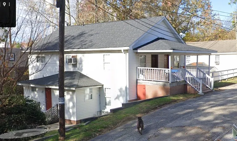 182 Chestnut St — Photo 1