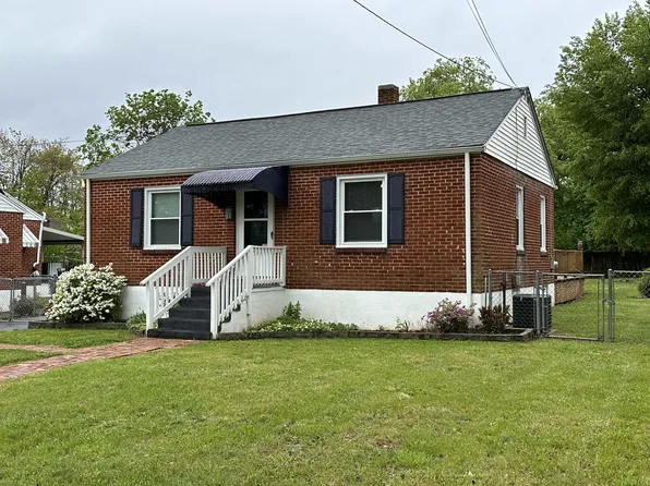 4512 Eden Dr NW, Roanoke, VA 24012