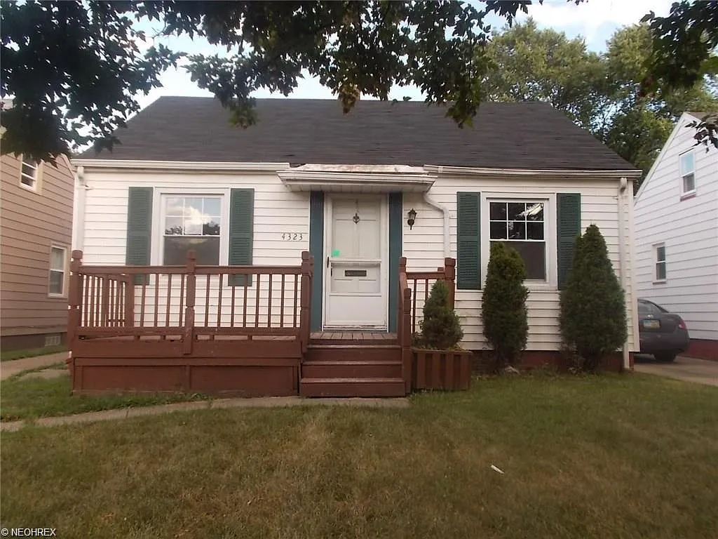 4323 Redding Rd photo 1