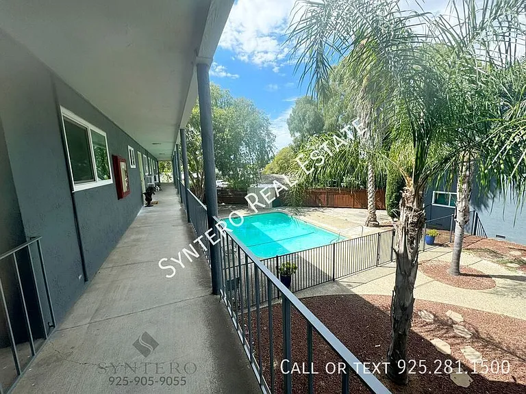 1515 West St #2 — Photo 24