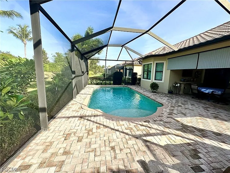 9061 Isla Bella Cir — Photo 7