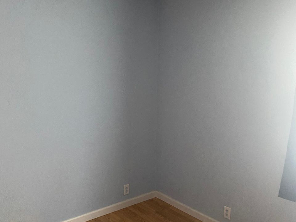 2nd image of 1105A Showalter Rd