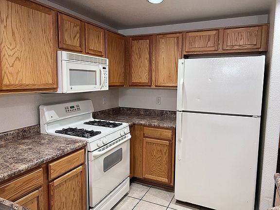 5th image of 6800 Vista Del Norte Rd NE APT 321