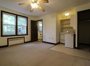 23 Chapman St APT 37, East Hartford, CT 06108