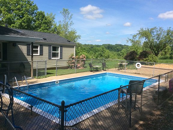 5th image of 408 Cottonwood Dr