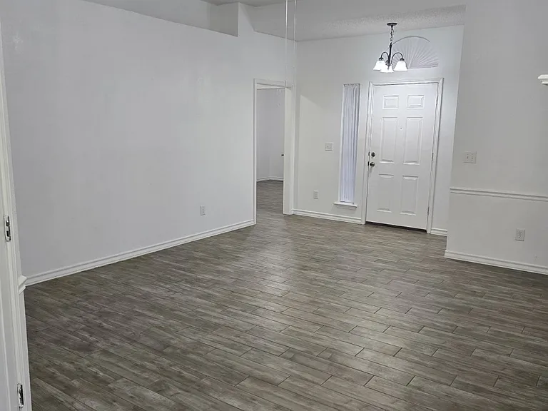 9960 Dixon Ct — Photo 2