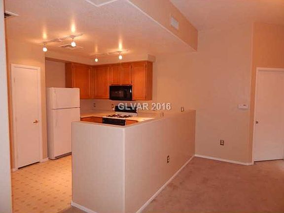 4th image of 10245 S Maryland Pkwy Unit 2203