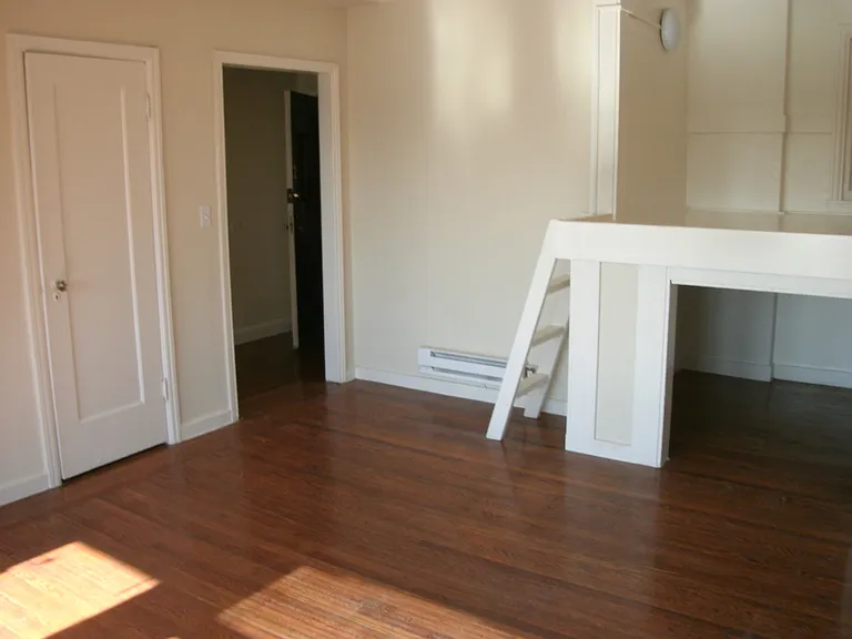 930 Sutter Street — Photo 9