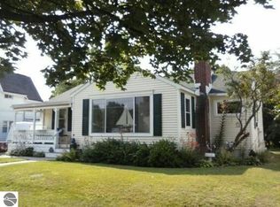 410 E Lincoln St, East Tawas, MI 48730