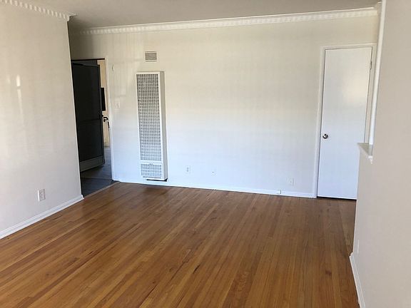 2nd image of 222 Idaho Ave #2