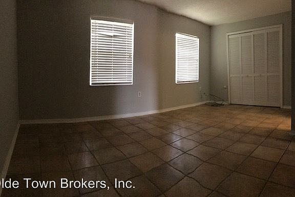 4th image of 2608 E Pine St