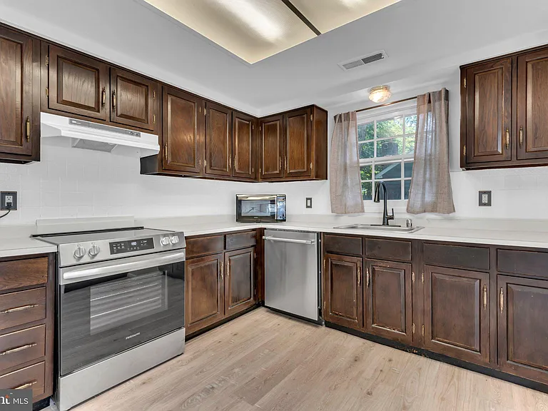 1836 Ralston Pl — Photo 10