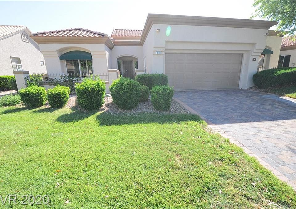 1st image of 2704 Vista Butte Dr