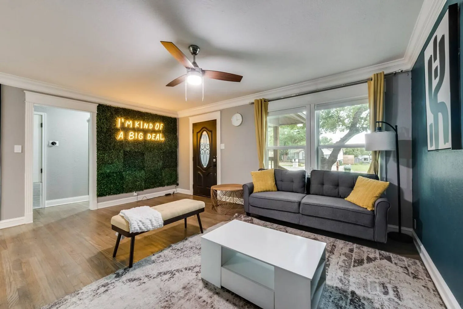 3 bed, 1.0 bath, 1194 sqft, $5,083 — Photo 3