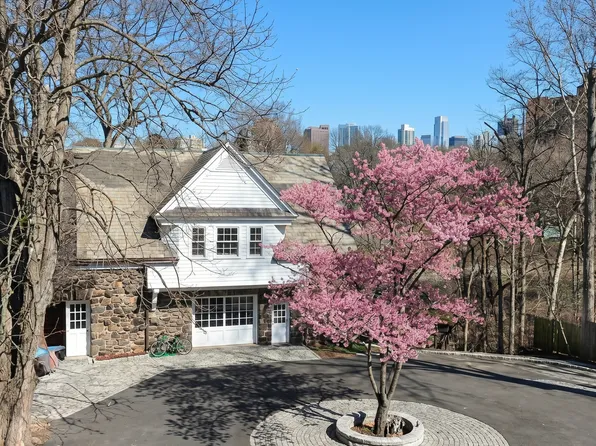 259 Kent St #1, Brookline, MA 02446
