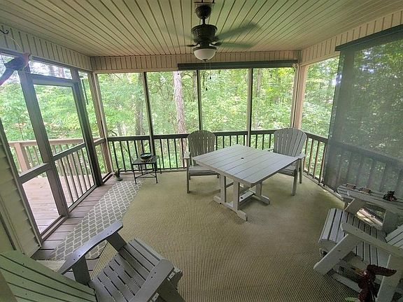 2nd image of 210 Toqua Greens Ln