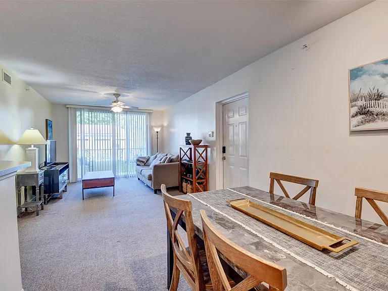 703 Villa Cir #703 — Photo 27