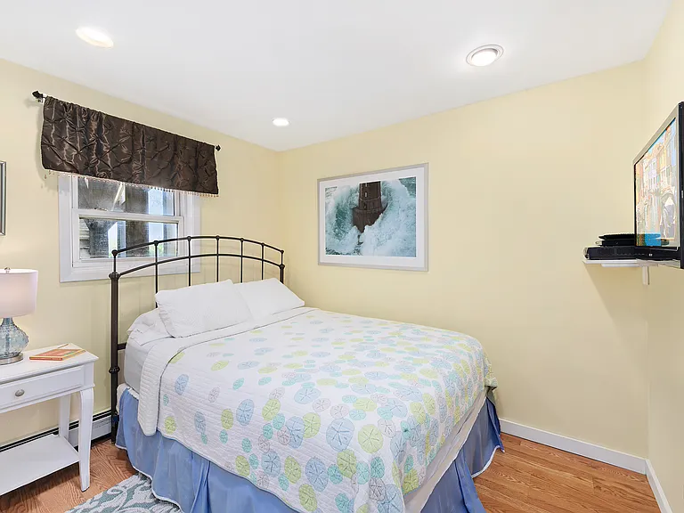 109 Benson Dr — Photo 11