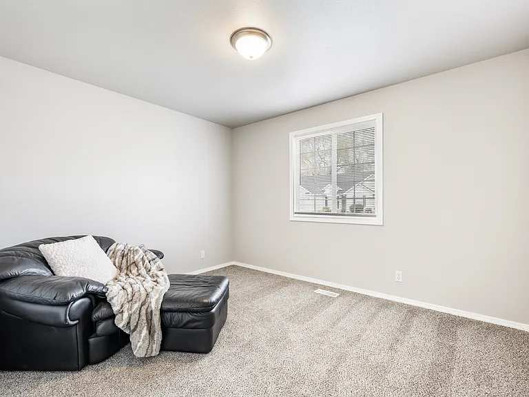 10563 W Stonecrop Dr — Photo 17