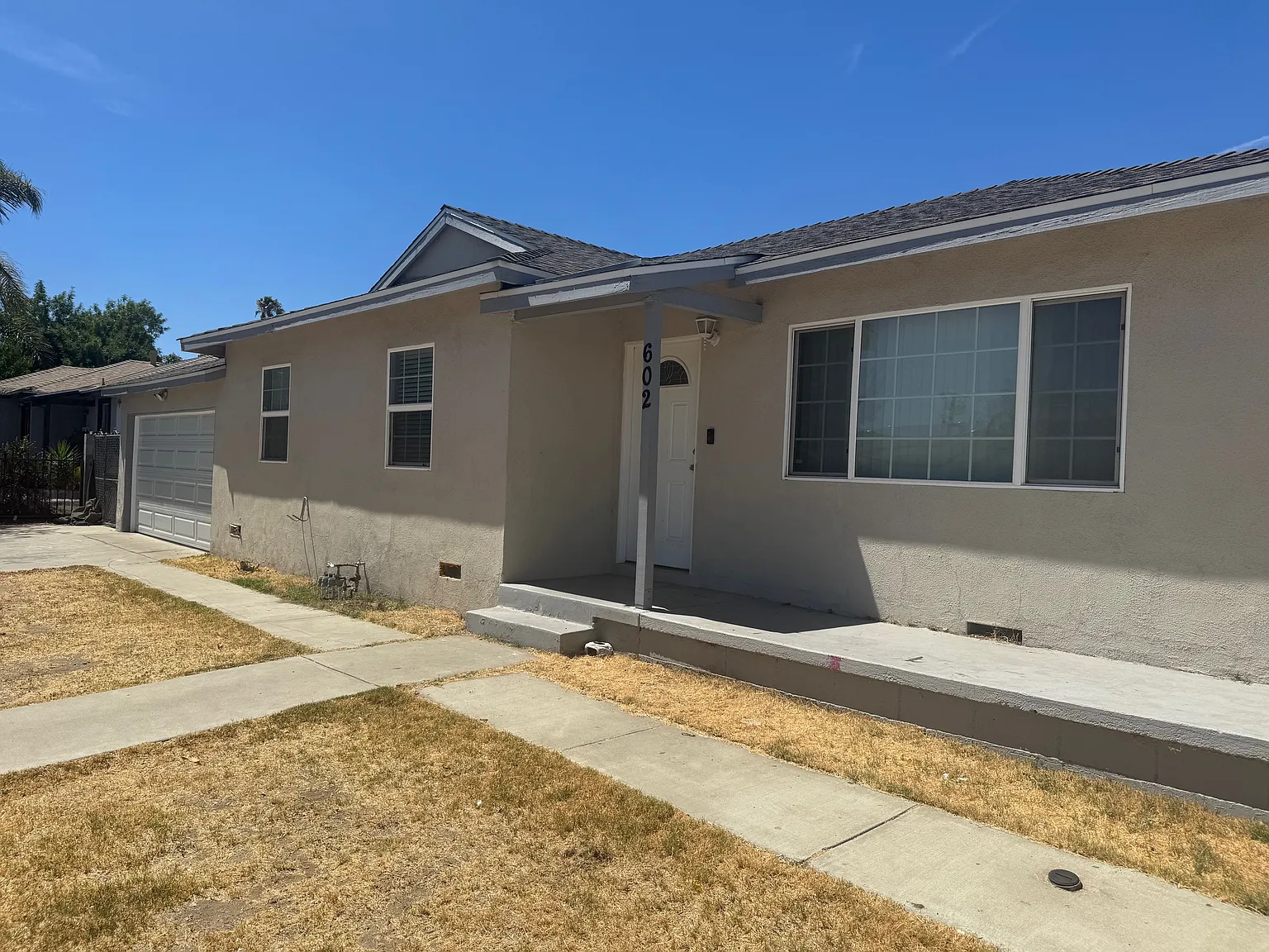 3 bed, 1.5 bath, 1330 sqft, $2,800 — Photo 2