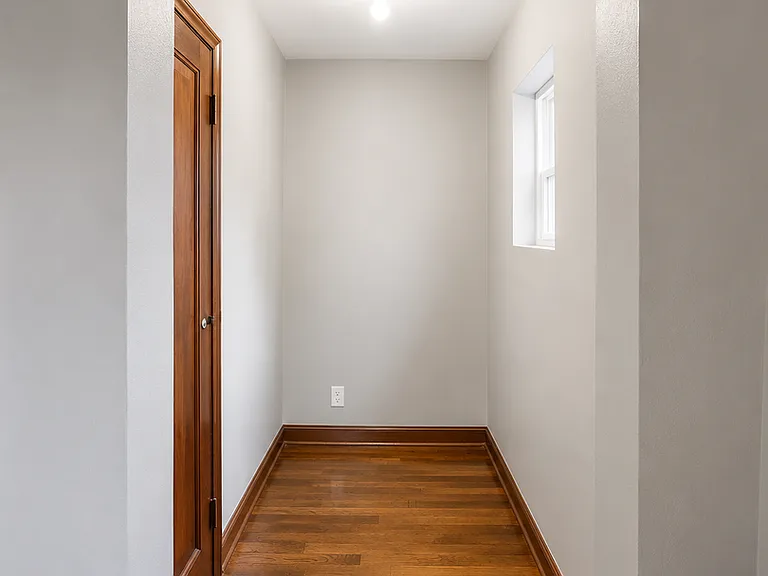 1502 S Champion Ave — Photo 10