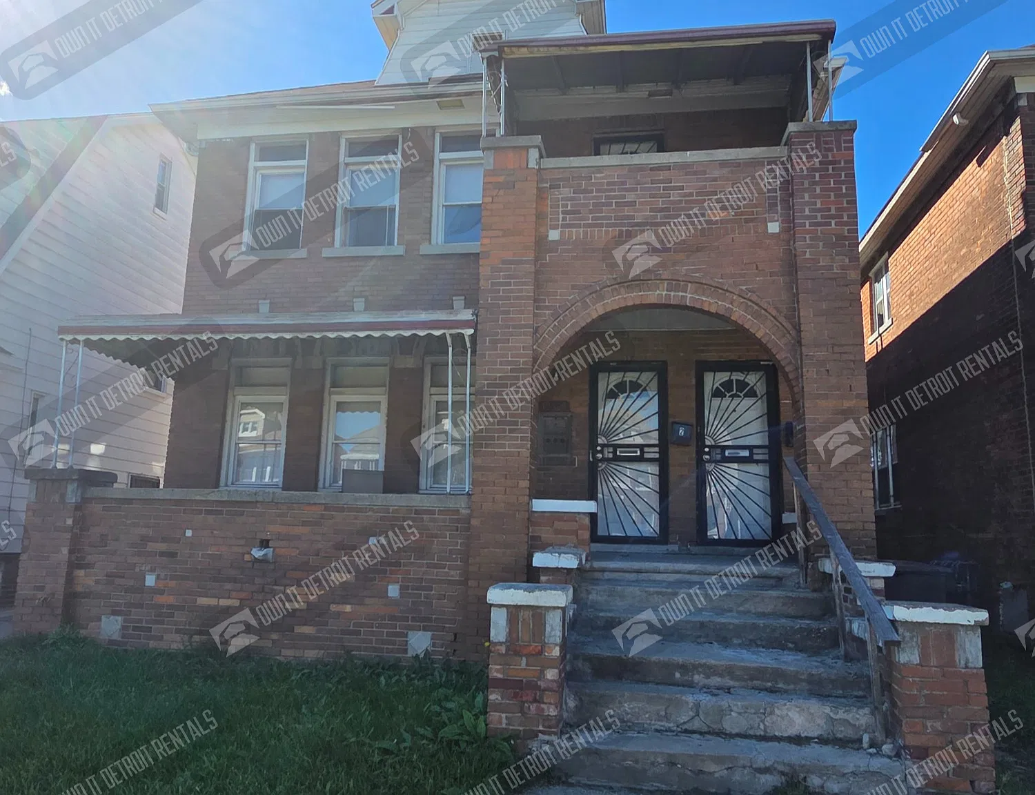 Lower Unit Multi Family 3 Bed 1 Bath — Photo 1