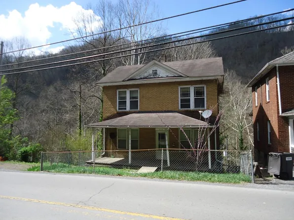 519 Riverside Dr, Welch, WV 24801