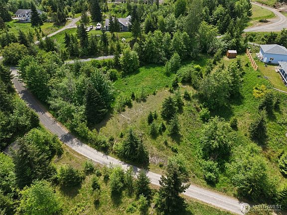 2nd image of 1010 Haven Heights Drive