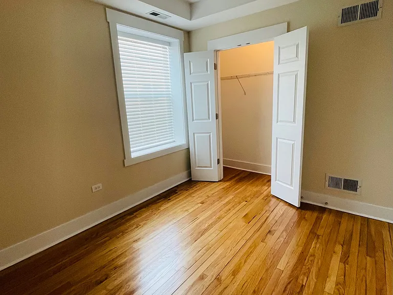 7408 N Hoyne Ave #3 — Photo 9
